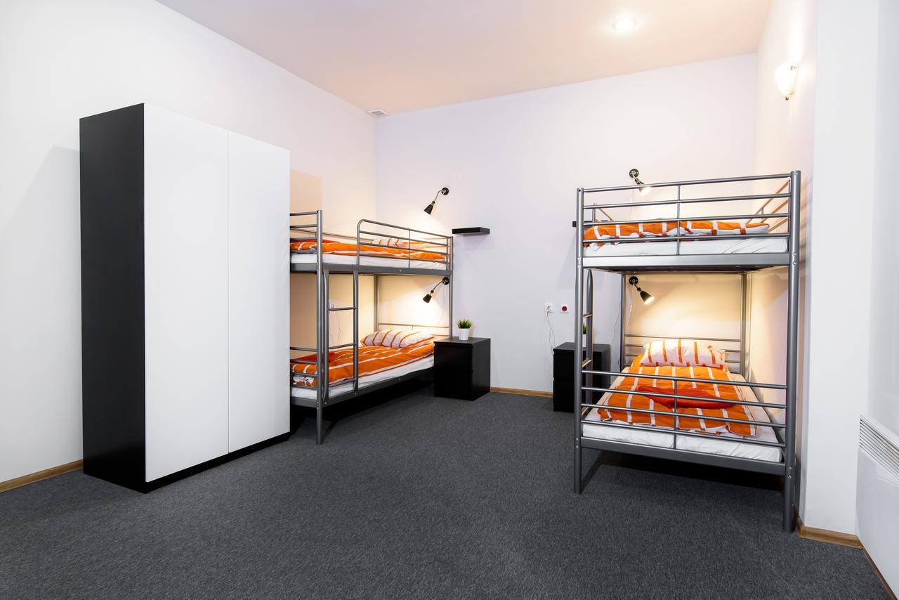 Constitution Square Rooms Varsavia Esterno foto